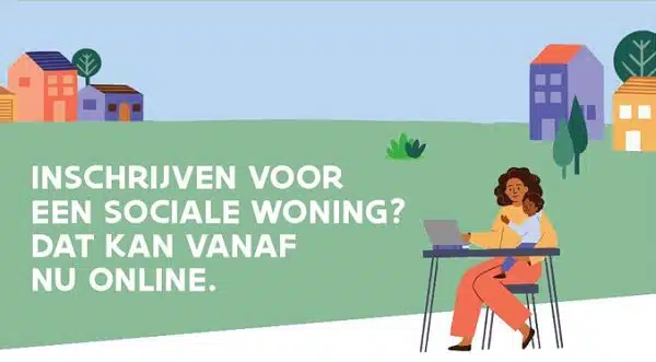 Persoon aan een bureau met woningen op de achtergrond die zich online inschrijft voor een sociale woning.