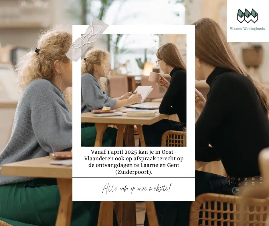 Twee mensen praten aan een tafel - "vanaf 1 april 2025 kan je in Oost-Vlaanderen ook op afspraak terecht op de ontvangdagen te Laarne en Gent"